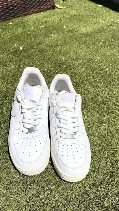 nike air force 1 main image 4